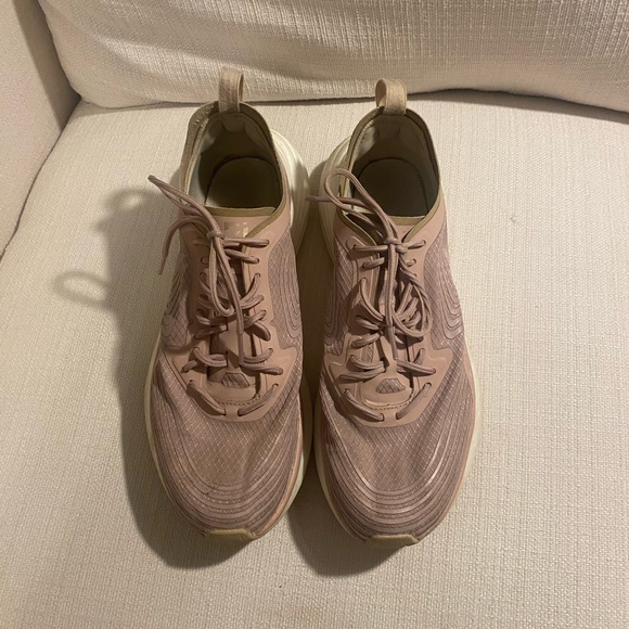 APL Streamline Women’s Running Sneakers SZ 8.5 - Picture 4 of 4